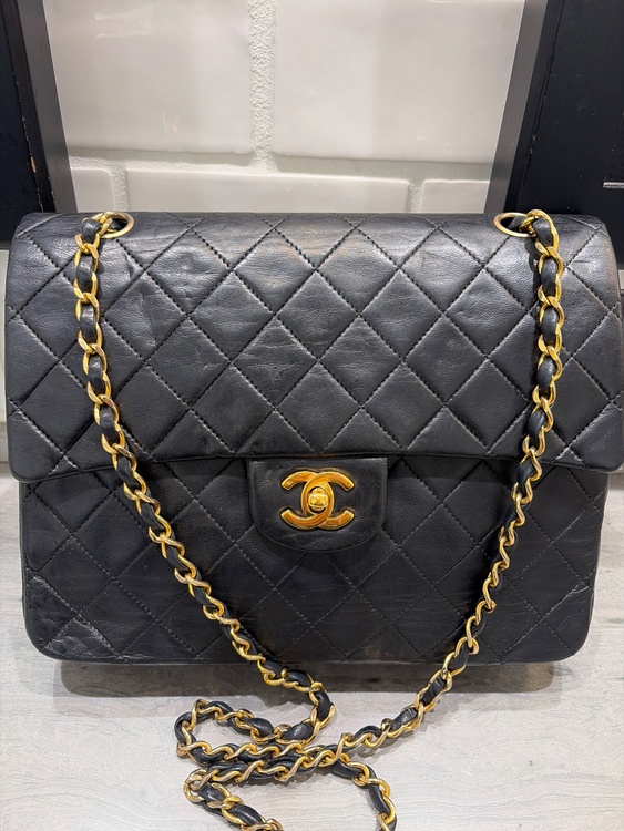 CHANELマトラッセダブルフラップ（ブランドバッグ）の商品画像 - 査定依頼日：2026年1月17日 - 最高査定価格：100,000円