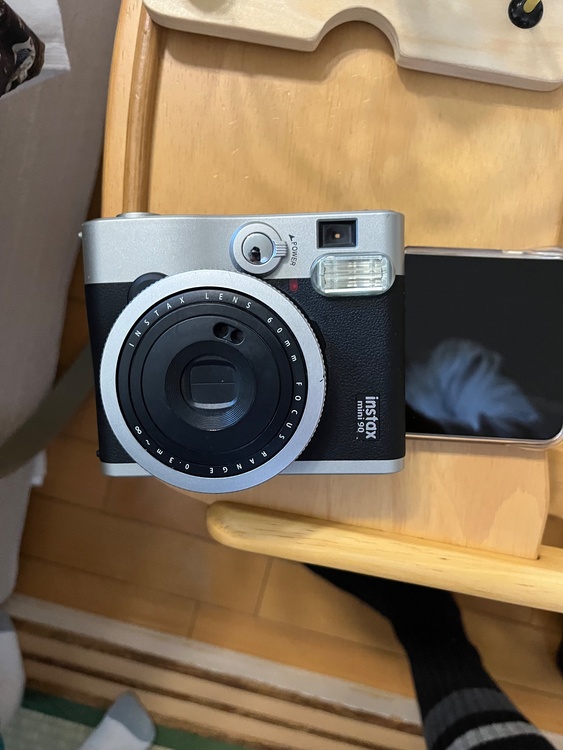 FUJIFILM instax mini 90 ネオクラシック（カメラ）の商品画像 - 査定依頼日：2026年7月9日 - 最高査定価格：10,000円