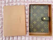 アジェンダ PM（ブランド財布・小物）の商品画像 - 査定依頼日：2024年7月21日 - 最高査定価格：2,500円