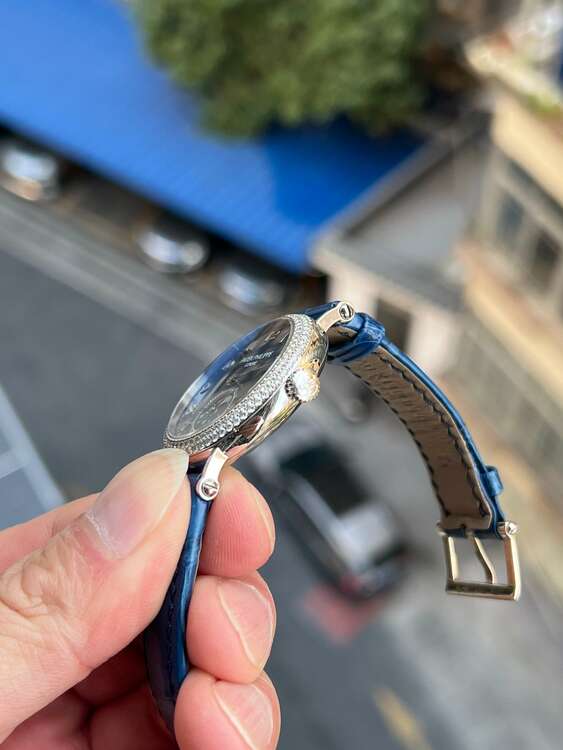 パテックフィリップ カラトラバ 7121/200G-001（高級時計）の商品画像 - 査定依頼日：2025年3月30日 - 最高査定価格：4,650,000円