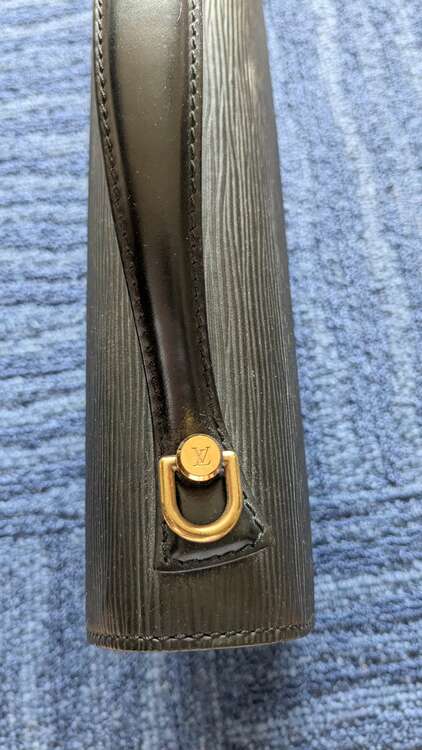 ルイヴィトン モンソー エピ （ブランドバッグ）の商品画像 - 査定依頼日：2025年5月24日 - 最高査定価格：60,000円