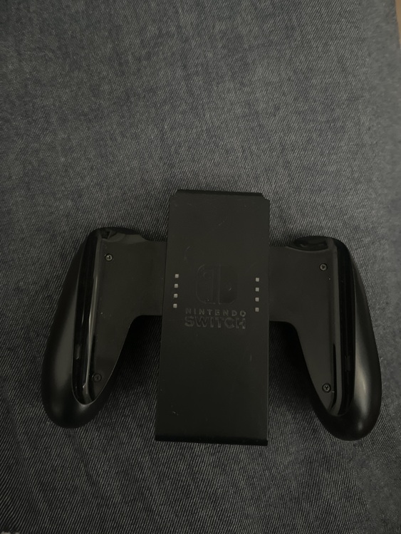 任天堂スイッチ（ゲーム機本体・ゲームソフト）の商品画像 - 査定依頼日：2025年8月6日 - 最高査定価格：20,000円