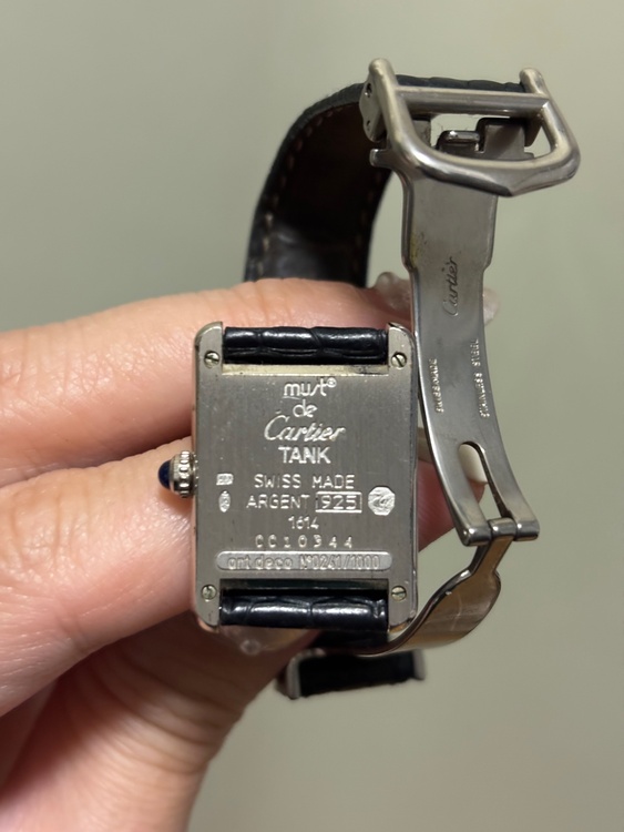 カルティエ タンク Must de Cartier Tank – Art Deco (Limited Edition)（高級時計）の商品画像 - 査定依頼日：2025年12月11日 - 最高査定価格：1,000,000円