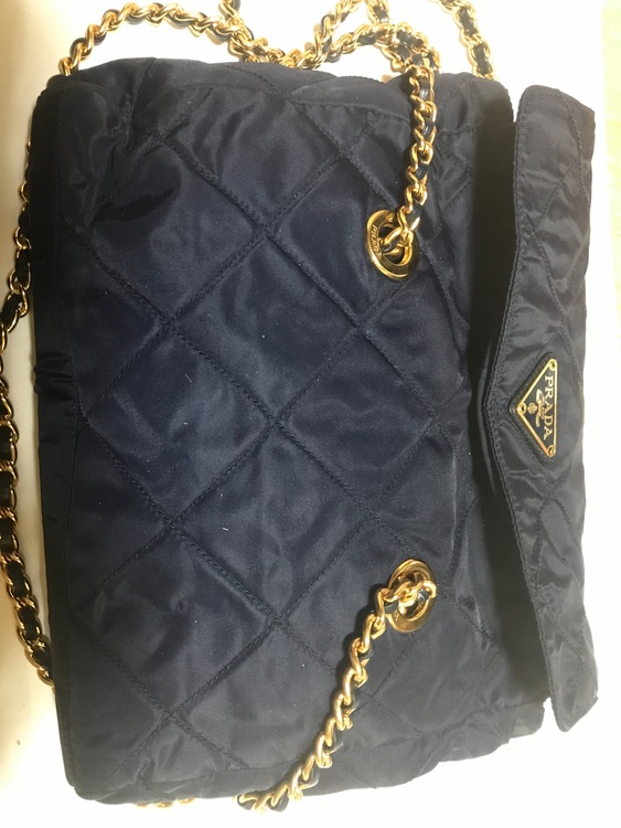 グッチ  （ブランドバッグ）の商品画像 - 査定依頼日：2025年9月28日 - 最高査定価格：25,000円