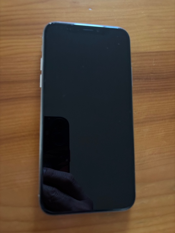 iPhoneXs（スマホ）の商品画像 - 査定依頼日：2026年3月16日 - 最高査定価格：11,000円