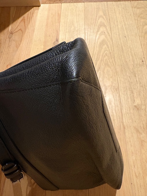 ロックミー（ブランドバッグ）の商品画像 - 査定依頼日：2026年3月26日 - 最高査定価格：140,000円