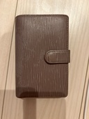 二つ折り財布（ブランド財布・小物）の商品画像 - 査定依頼日：2026年5月24日 - 最高査定価格：100,000円