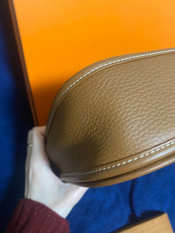 エブリン29（ブランドバッグ）の商品画像 - 査定依頼日：2026年3月18日 - 最高査定価格：380,000円