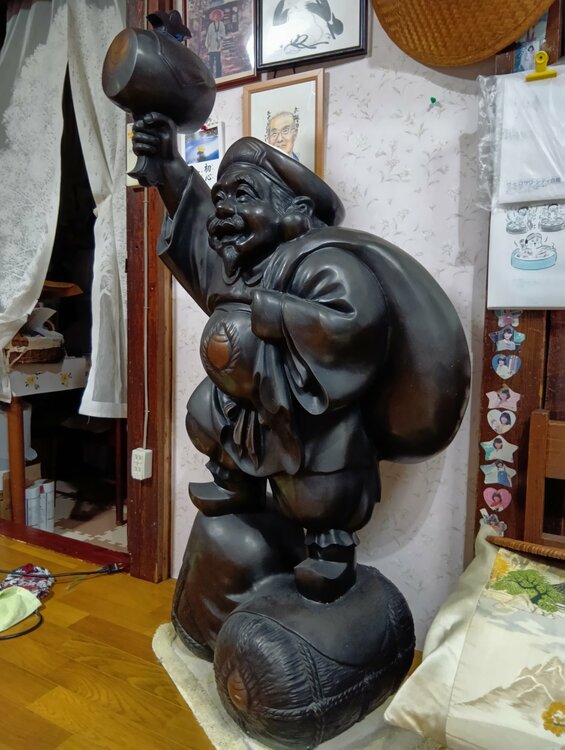 ブロンズ製大黒像１メートル（美術品・骨董品）の商品画像 - 査定依頼日：2026年9月15日 - 最高査定価格：5,000円