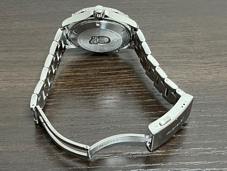 タグホイヤー アクアレーサー WAK211（高級時計）の商品画像 - 査定依頼日：2025年10月2日 - 最高査定価格：130,000円