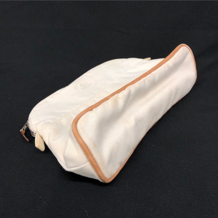 HERMES エルメス ポーチ【DFAB9036】（ブランド財布・小物）の商品画像 - 査定依頼日：2025年6月22日 - 最高査定価格：5,000円