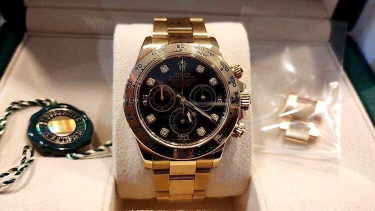 ロレックス デイトナ 116508g（高級時計）の商品画像 - 査定依頼日：2025年3月24日 - 最高査定価格：6,400,000円