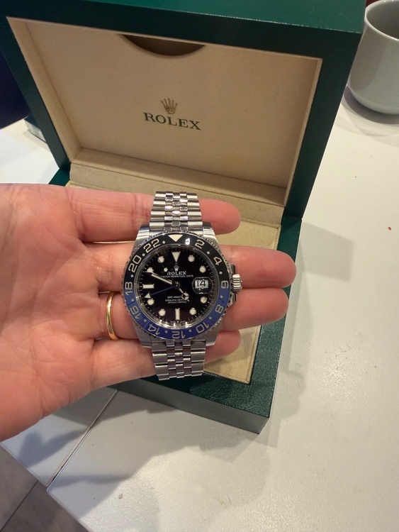 ロレックス GMTマスター （高級時計）の商品画像 - 査定依頼日：2026年3月25日 - 最高査定価格：3,050,000円