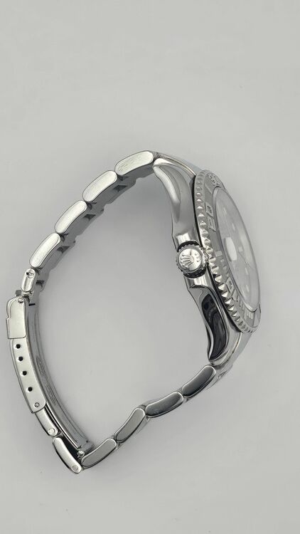 ロレックス ヨットマスター 16622（高級時計）の商品画像 - 査定依頼日：2025年11月25日 - 最高査定価格：1,380,000円