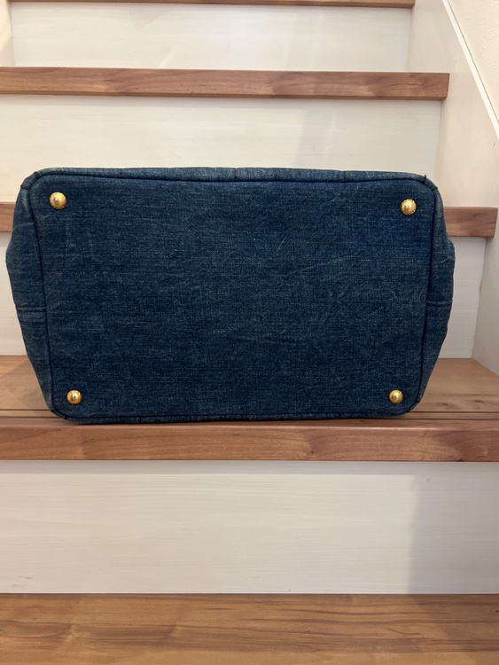 プラダ  （ブランドバッグ）の商品画像 - 査定依頼日：2026年3月20日 - 最高査定価格：40,000円