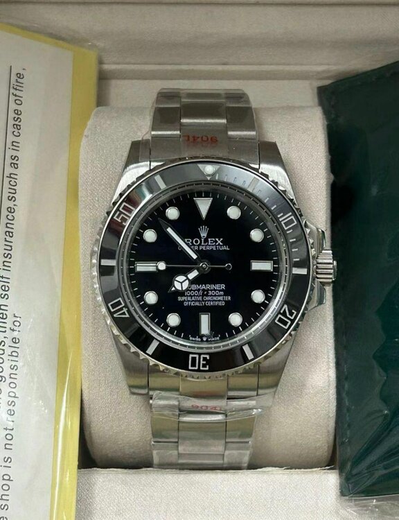 ROLEX Submariner 自動巻き 腕時計（高級時計）の商品画像 - 査定依頼日：2025年3月4日 - 最高査定価格：1,800,000円