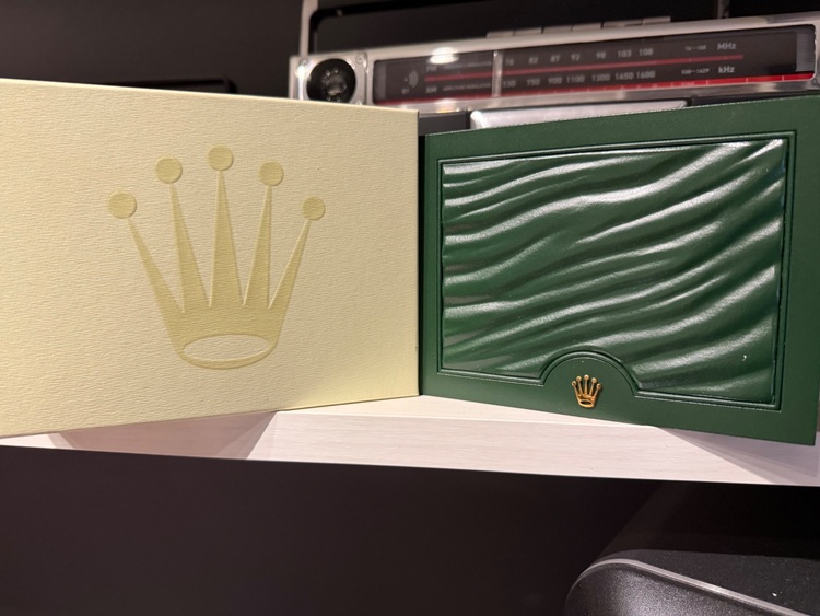 ロレックス エクスプローラー 11427（高級時計）の商品画像 - 査定依頼日：2025年6月8日 - 最高査定価格：830,000円