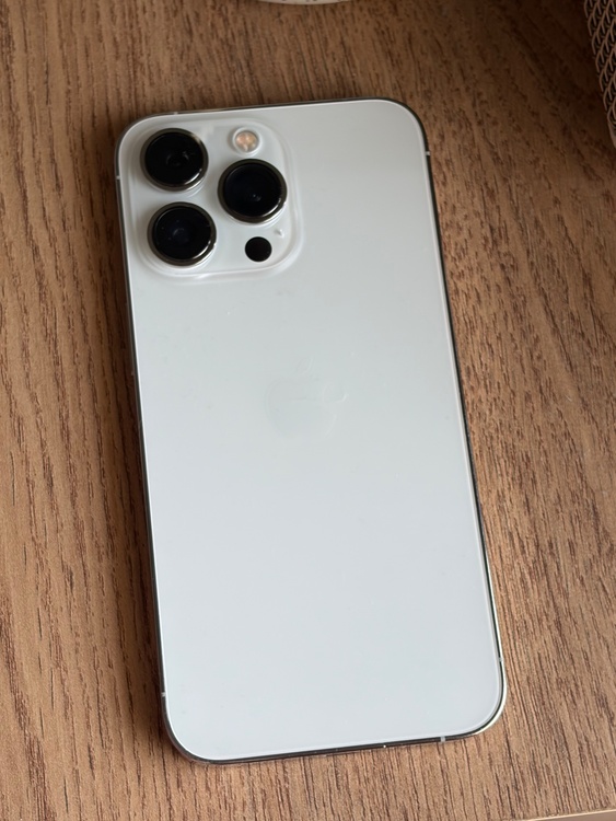 iPhone 13 Pro 128GB docomo（スマホ）の商品画像 - 査定依頼日：2026年3月16日 - 最高査定価格：38,000円