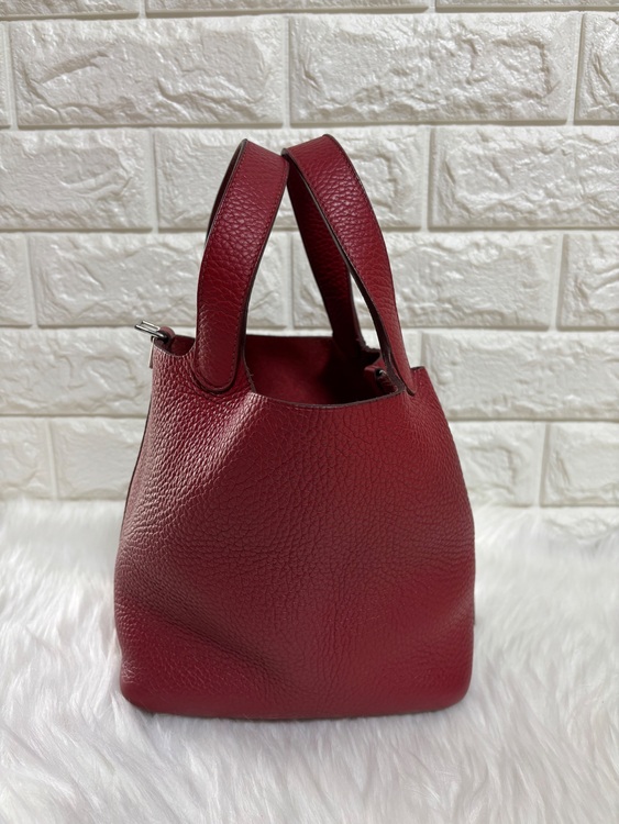 エルメス ピコタンロックＰＭ トリヨンクレマンス ルージュガランス □R刻印（ブランドバッグ）の商品画像 - 査定依頼日：2025年11月15日 - 最高査定価格：120,000円