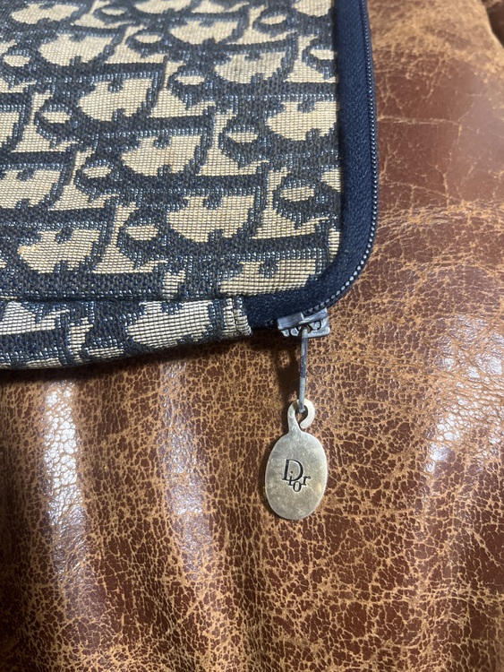 ディオール  （ブランドバッグ）の商品画像 - 査定依頼日：2025年9月6日 - 最高査定価格：5,000円
