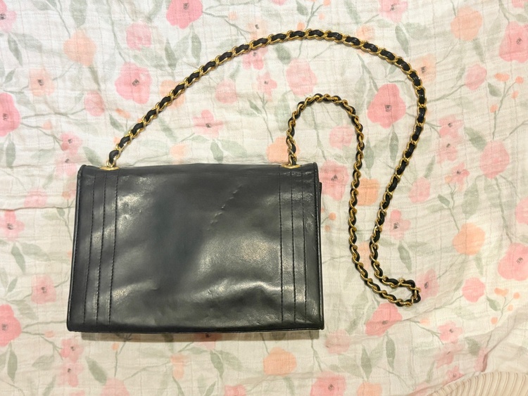 チェーンショルダー（ブランドバッグ）の商品画像 - 査定依頼日：2026年2月10日 - 最高査定価格：100,000円