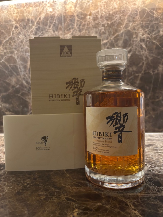 サントリー響　100周年（お酒）の商品画像 - 査定依頼日：2025年6月6日 - 最高査定価格：55,000円