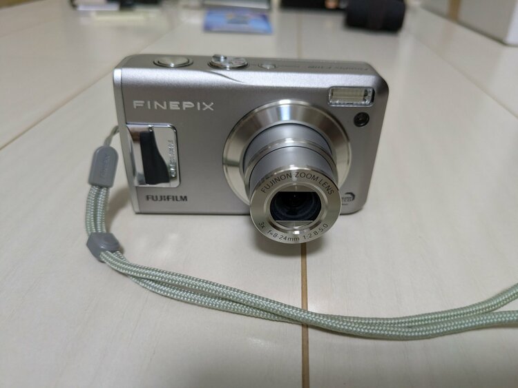 FinePix F31fd（カメラ）の商品画像 - 査定依頼日：2026年7月12日 - 最高査定価格：8,100円