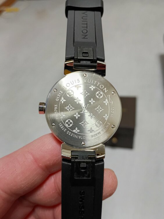 ルイヴィトンタンブ－ル（高級時計）の商品画像 - 査定依頼日：2026年2月28日 - 最高査定価格：100,000円