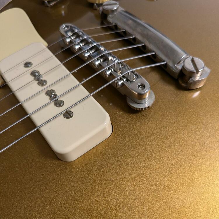 CustomSHOP 56 les paul GoldTop（ピアノ・楽器・PA機材）の商品画像 - 査定依頼日：2026年5月3日 - 最高査定価格：350,000円