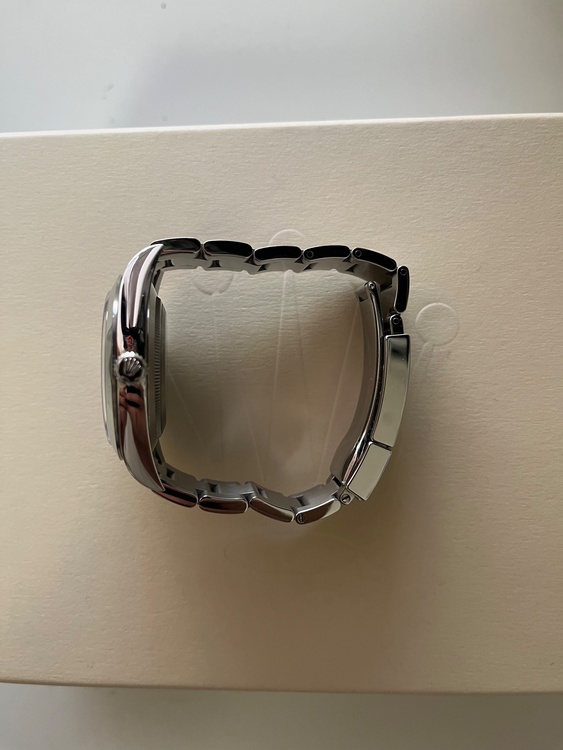 ロレックス エクスプローラー 21427（高級時計）の商品画像 - 査定依頼日：2026年1月12日 - 最高査定価格：1,170,000円