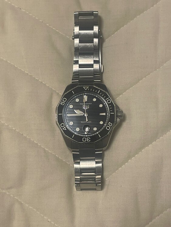 タグホイヤー アクアレーサー （高級時計）の商品画像 - 査定依頼日：2025年4月17日 - 最高査定価格：250,000円