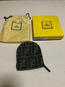 ネイルケアセット（ブランド財布・小物）の商品画像 - 査定依頼日：2024年10月13日 - 最高査定価格：100,000円