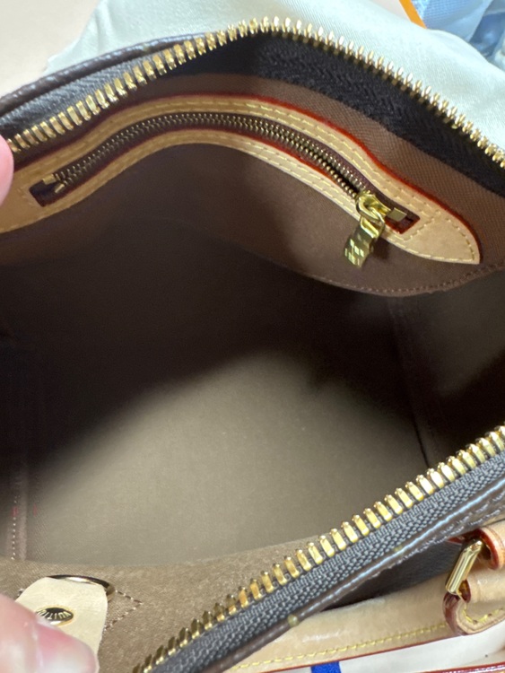 ルイヴィトン スピーディー （ブランドバッグ）の商品画像 - 査定依頼日：2025年10月25日 - 最高査定価格：230,000円