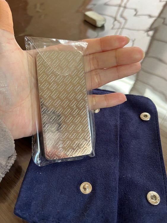 プラチナインゴット500g（金・貴金属）の商品画像 - 査定依頼日：2023年2月22日 - 最高査定価格：2,050,000円