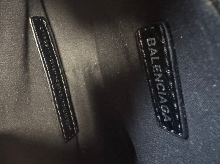 バレンシアガ  （ブランドバッグ）の商品画像 - 査定依頼日：2026年1月30日 - 最高査定価格：130,000円