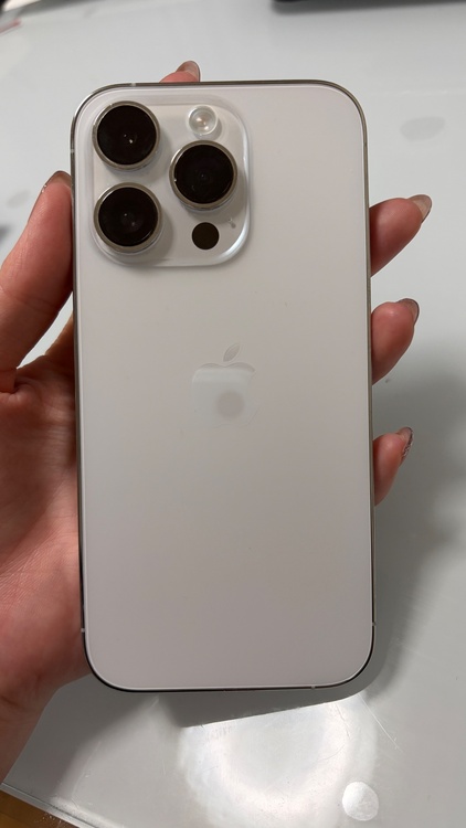 iPhone iPhone 14 Pro 256GB SIMフリー（スマホ）の商品画像 - 査定依頼日：2026年9月14日 - 最高査定価格：65,000円