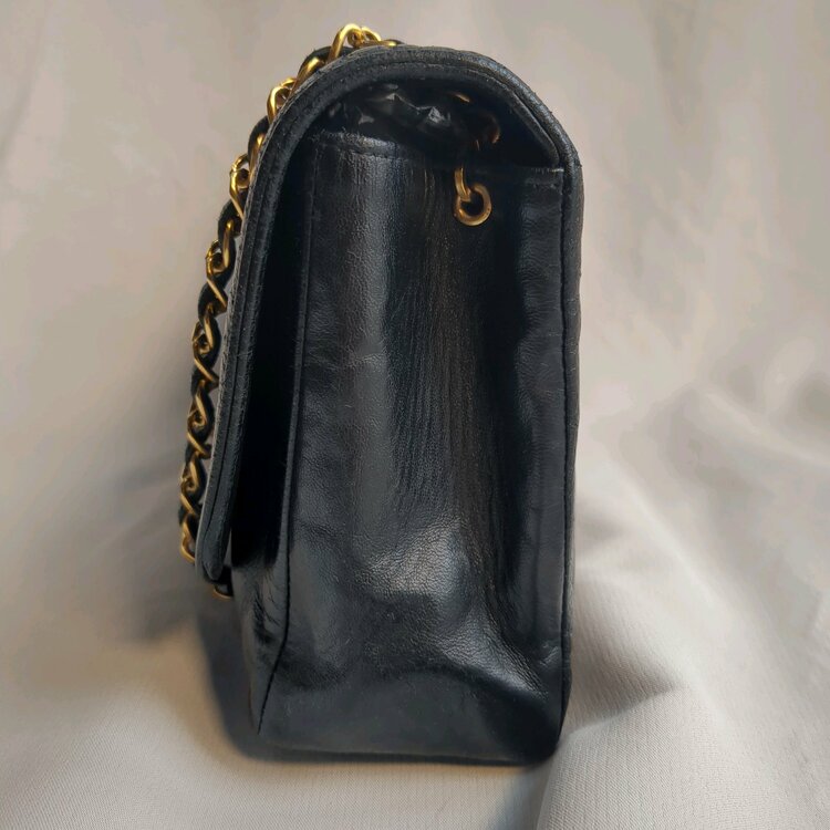 ダイアナフラップ（ブランドバッグ）の商品画像 - 査定依頼日：2026年1月18日 - 最高査定価格：100,000円