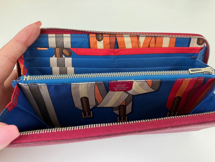 長財布（ブランド財布・小物）の商品画像 - 査定依頼日：2025年10月15日 - 最高査定価格：13,000円