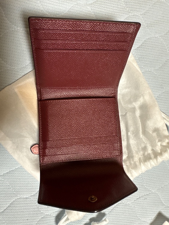 財布（ブランド財布・小物）の商品画像 - 査定依頼日：2026年8月19日 - 最高査定価格：1,000円