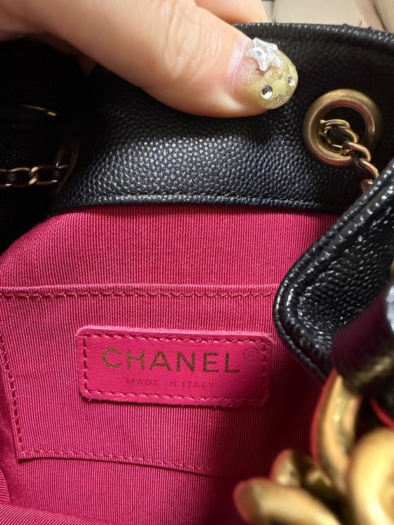 ドローストリングバッグ（ブランドバッグ）の商品画像 - 査定依頼日：2026年4月28日 - 最高査定価格：280,000円