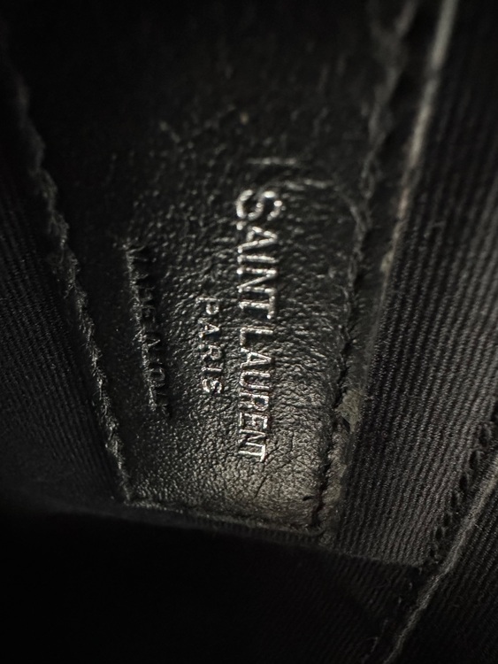 YSL ルーカメラバッグ（ブランドバッグ）の商品画像 - 査定依頼日：2025年12月2日 - 最高査定価格：30,000円