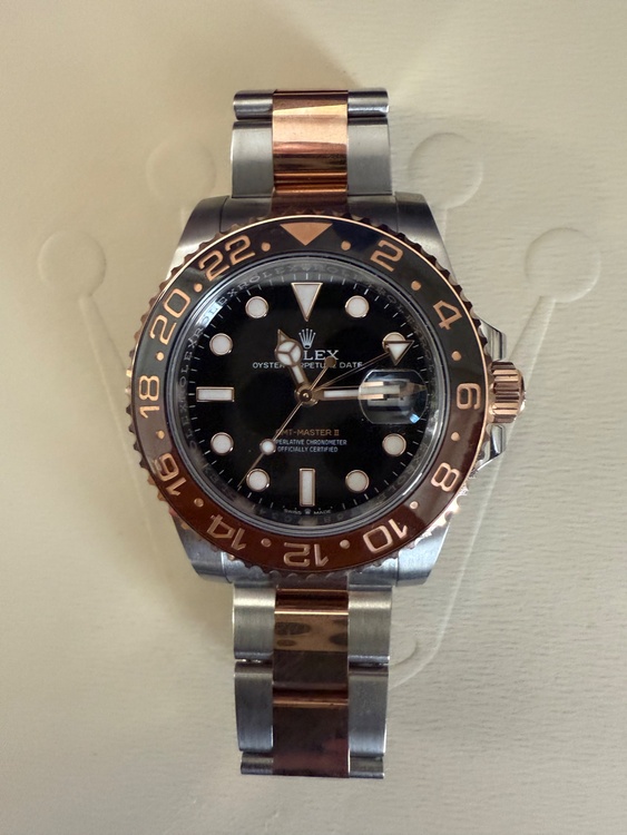 ロレックス GMTマスター 126711ＣＨＮ（高級時計）の商品画像 - 査定依頼日：2026年1月19日 - 最高査定価格：3,300,000円