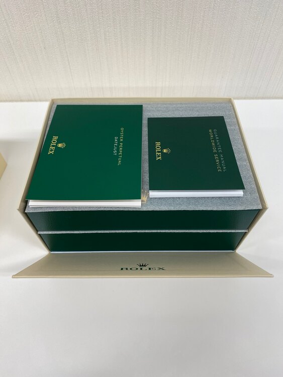 デイトジャスト36 フルーテッドジュビリー（シルバー文字盤）（高級時計）の商品画像 - 査定依頼日：2025年1月20日 - 最高査定価格：1,720,000円