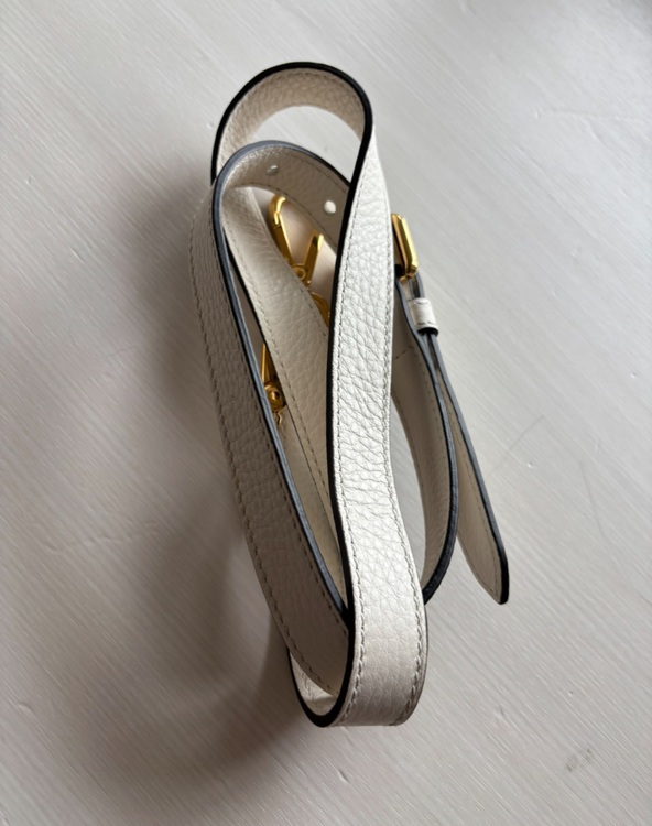 プラダ  （ブランドバッグ）の商品画像 - 査定依頼日：2025年6月9日 - 最高査定価格：75,000円