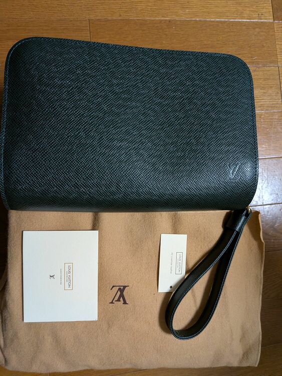 ルイヴィトン タイガ （ブランドバッグ）の商品画像 - 査定依頼日：2025年11月19日 - 最高査定価格：45,000円