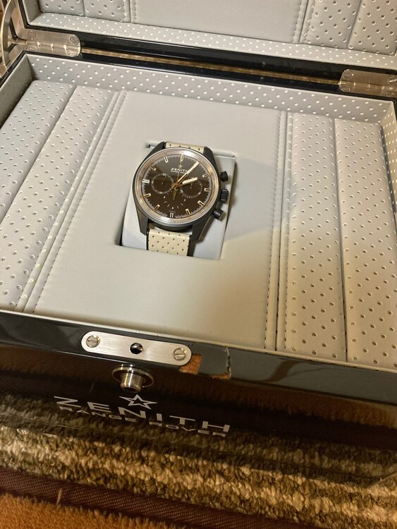 ゼニス エルプリメロ 20.2040.2（高級時計）の商品画像 - 査定依頼日：2025年4月23日 - 最高査定価格：440,000円