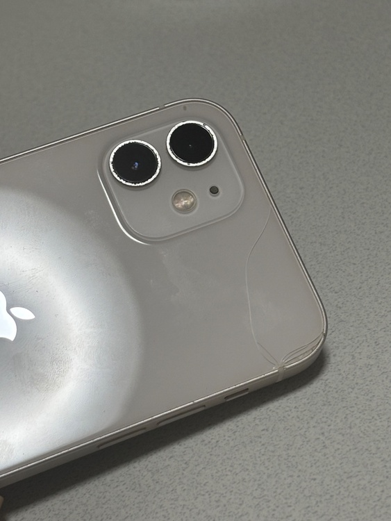 iPhone iPhone 12 64GB SIMフリー（スマホ）の商品画像 - 査定依頼日：2026年9月18日 - 最高査定価格：20,500円