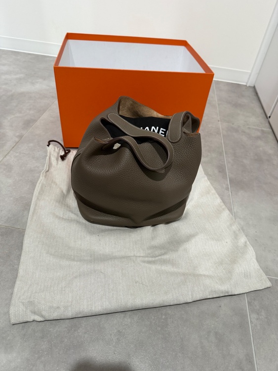 ピコタンMM エトープ　トリヨンクレマンス（ブランドバッグ）の商品画像 - 査定依頼日：2025年12月25日 - 最高査定価格：300,000円