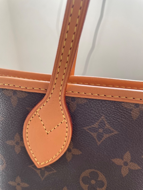 ルイヴィトン モノグラム （ブランドバッグ）の商品画像 - 査定依頼日：2026年4月15日 - 最高査定価格：100,000円
