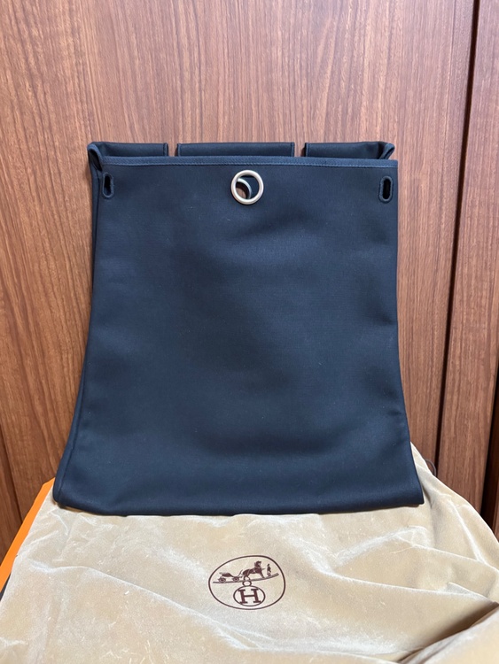 エルメス エールバッグ （ブランドバッグ）の商品画像 - 査定依頼日：2026年1月5日 - 最高査定価格：100,000円